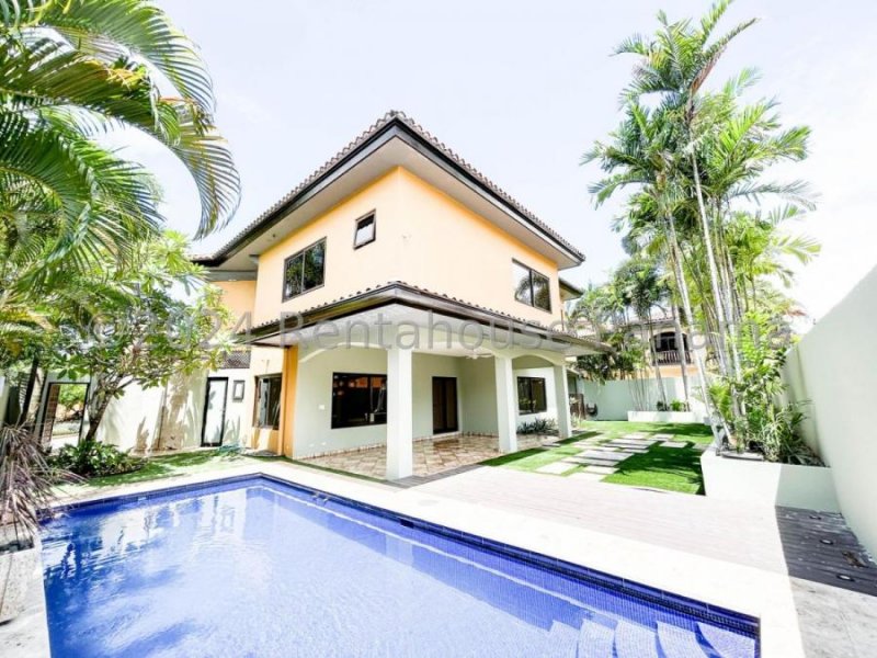 Foto Casa en Venta en Costa del Este, Juan Díaz, Panamá - U$D 1.250.000 - CAV75507 - BienesOnLine