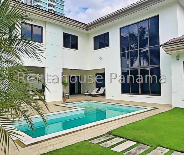 Casa en Venta en Costa del Este Juan Díaz, Panamá