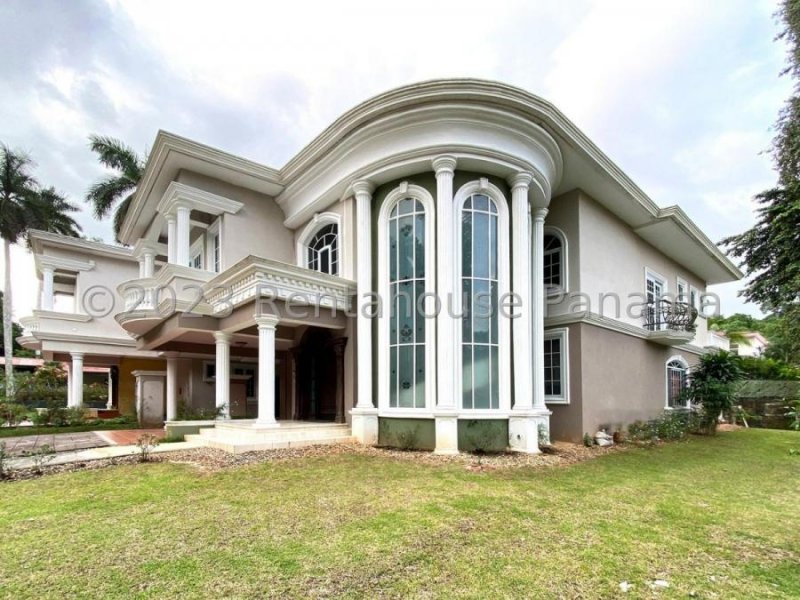 Casa en Venta en Llanos de Curundú Ancón, Panamá