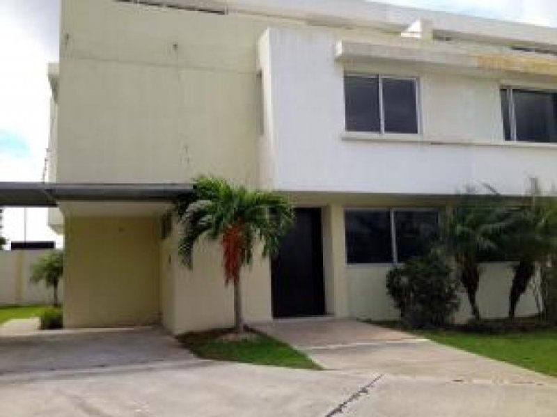 Foto Casa en Venta en Ciudad de Panamá, Panamá - U$D 637.000 - CAV17665 - BienesOnLine