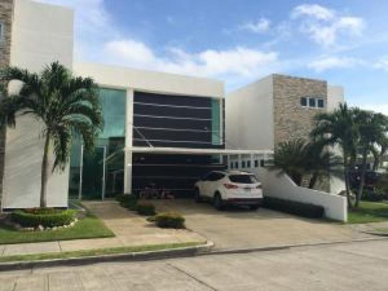 Foto Casa en Venta en Ciudad de Panamá, Panamá - U$D 580.000 - CAV17649 - BienesOnLine