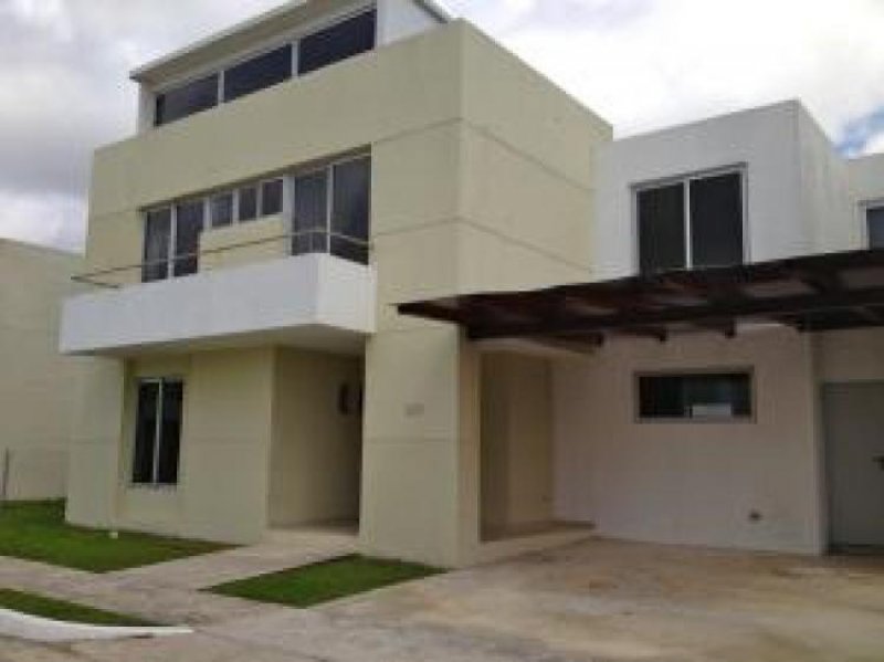 Foto Casa en Venta en Ciudad de Panamá, Panamá - U$D 577.000 - CAV17648 - BienesOnLine