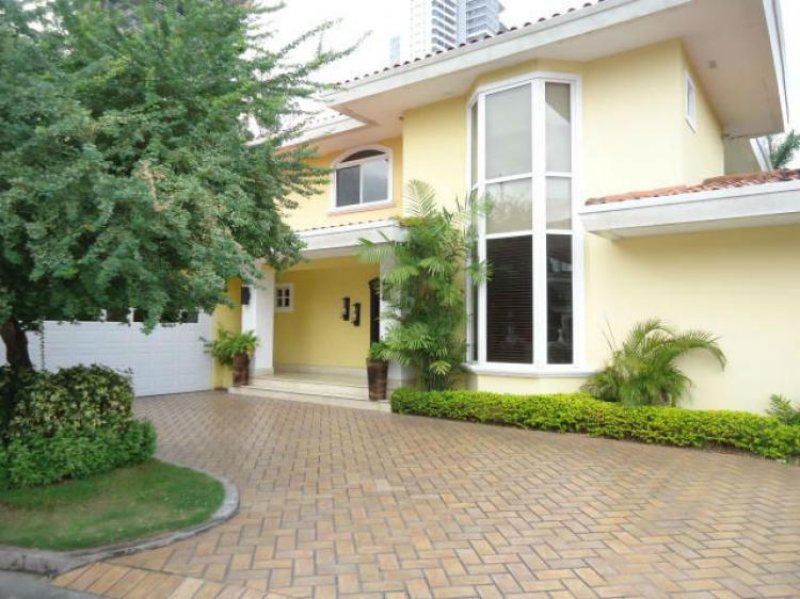 Foto Casa en Venta en Ciudad de Panamá, Panamá - U$D 1.400.000 - CAV12618 - BienesOnLine